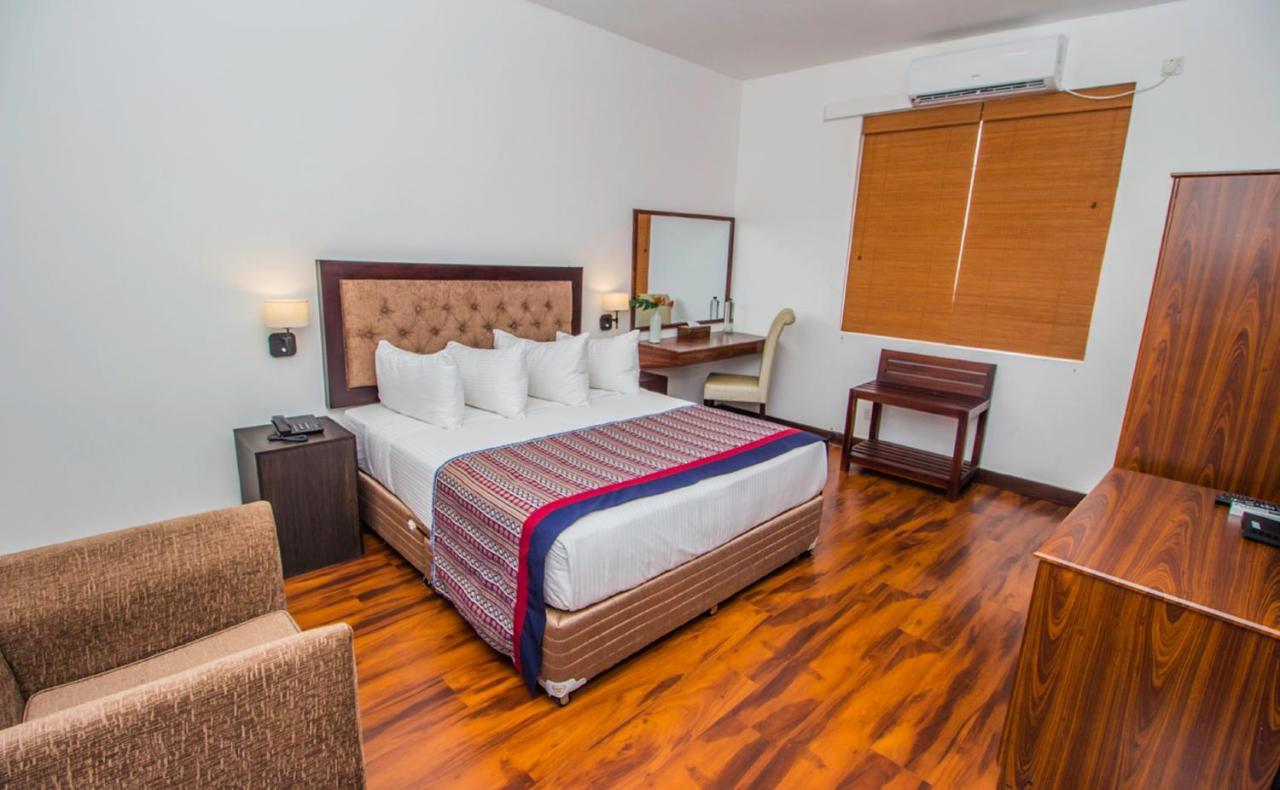Pearl Royal Hotel, Colombo Extérieur photo
